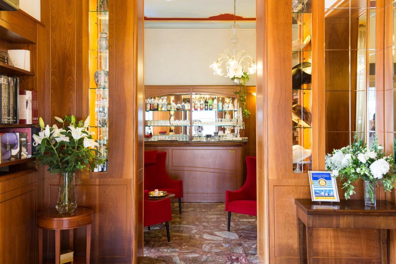Dipendenza Hotel Londra 亚历山德里亚 外观 照片